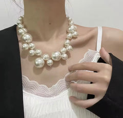 Collana Maxi Perle Chunky Statement �Girocollo Elegante con Perle Oversize Lucide