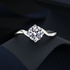 1 Carat Moissanite Diamond Mobius Ring