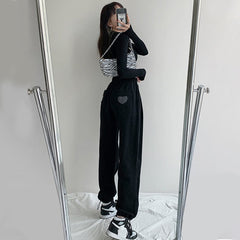 Women's sweatpants with heart