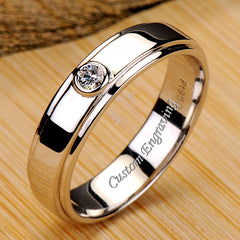 Gulleiâ„?0.5 Carat Solitaire Diamond Mens Wedding Band
