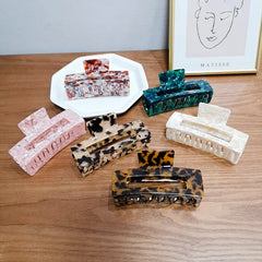 MAX Hot Ins Large Acetate Hair Claw