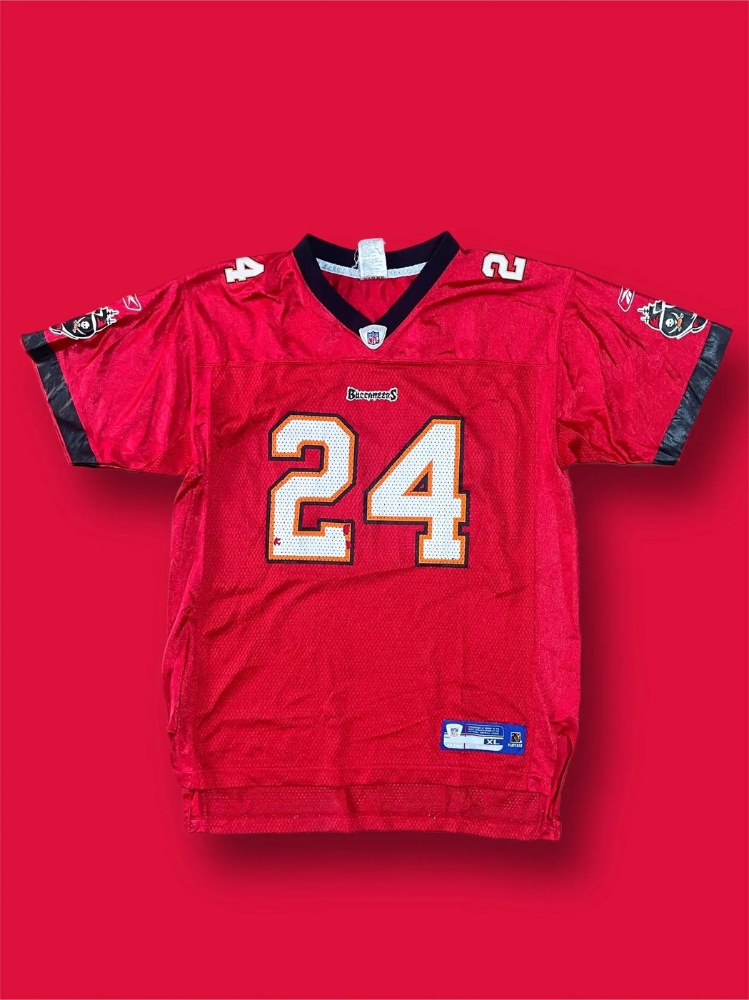 NFL Buccaneers size XL youth jersey