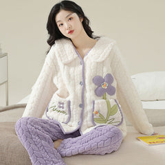 Women Pajamas Set â€?Cozy Floral Applique Coral Fleece Pajamas
