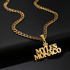 Thick Chain Crown Couples Name Necklace