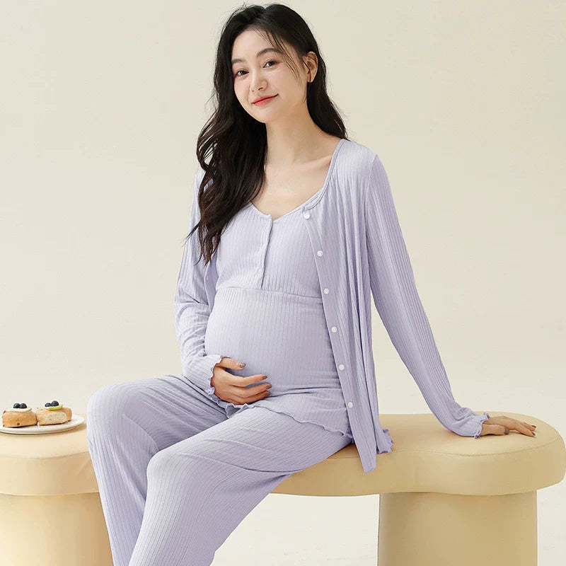 Gulleiâ„?3-Piece Cotton Maternity & Nursing Pajama Set with Robe