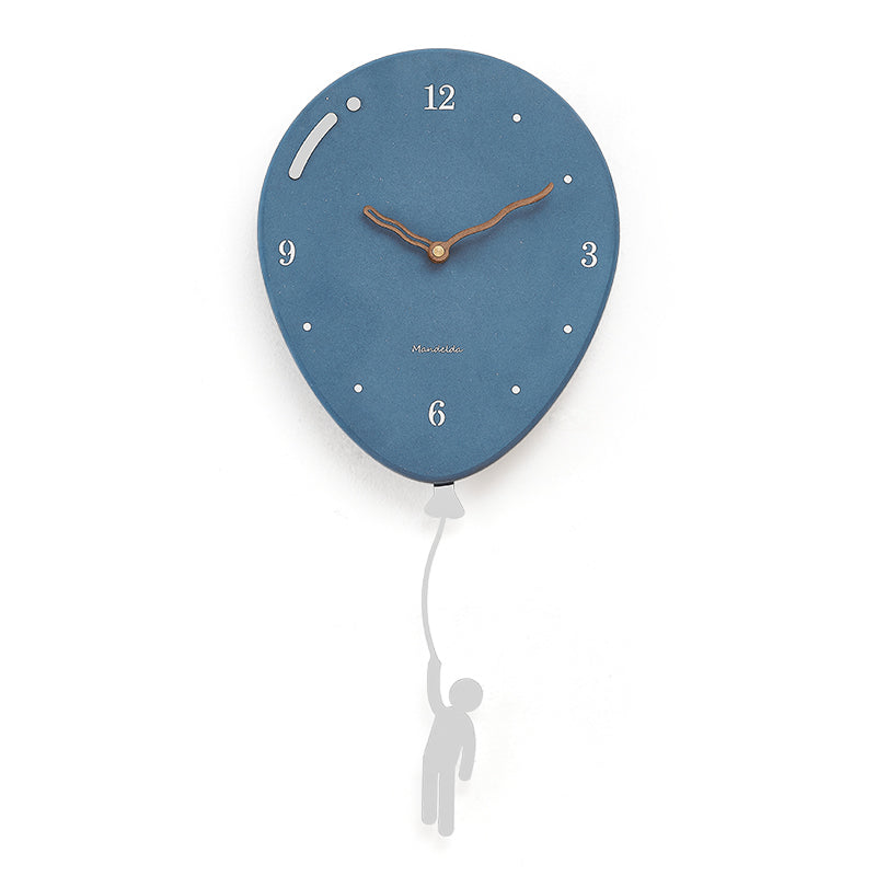 Gulleiâ„?Balloon Shaped Pendulum Analog Wall Clock