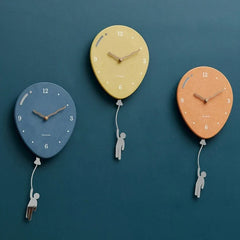Gulleiâ„?Balloon Shaped Pendulum Analog Wall Clock