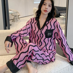 Women Pajamas Set â€?Trendy Pink/Black Wave Print Sleepwear