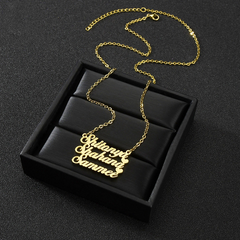 Gulleiâ„?Personal 3 Names Vertical Necklace