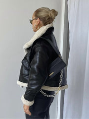 Short ecological sheepskin jacket with large pockets