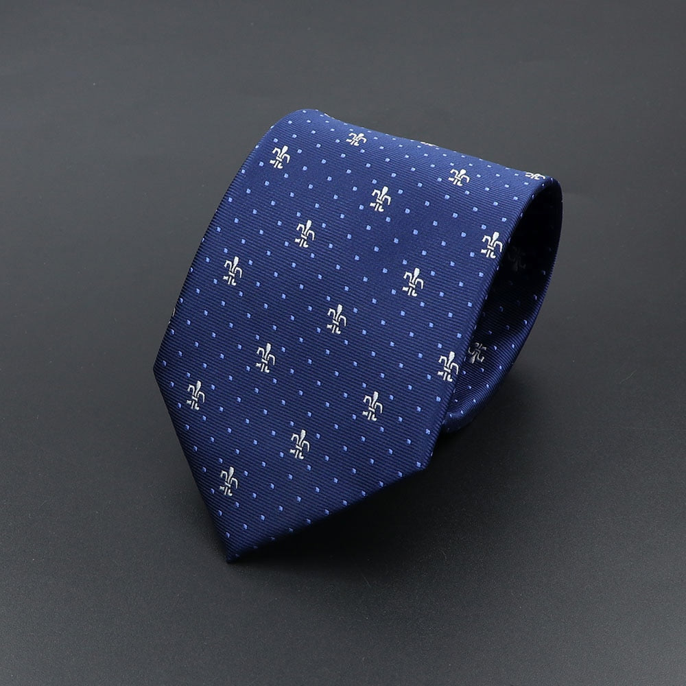 Unisex patterned tie