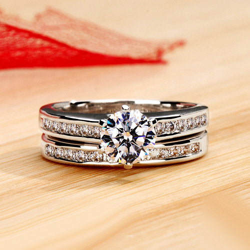 Customized 0.8 Carat Lab Diamond Engraved Ring for Her