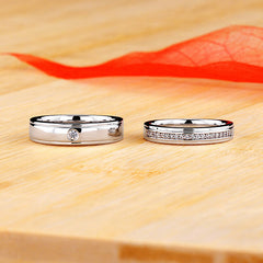 Engraved 0.8 Carat Lab Grown Diamond Couples Rings Set for 2